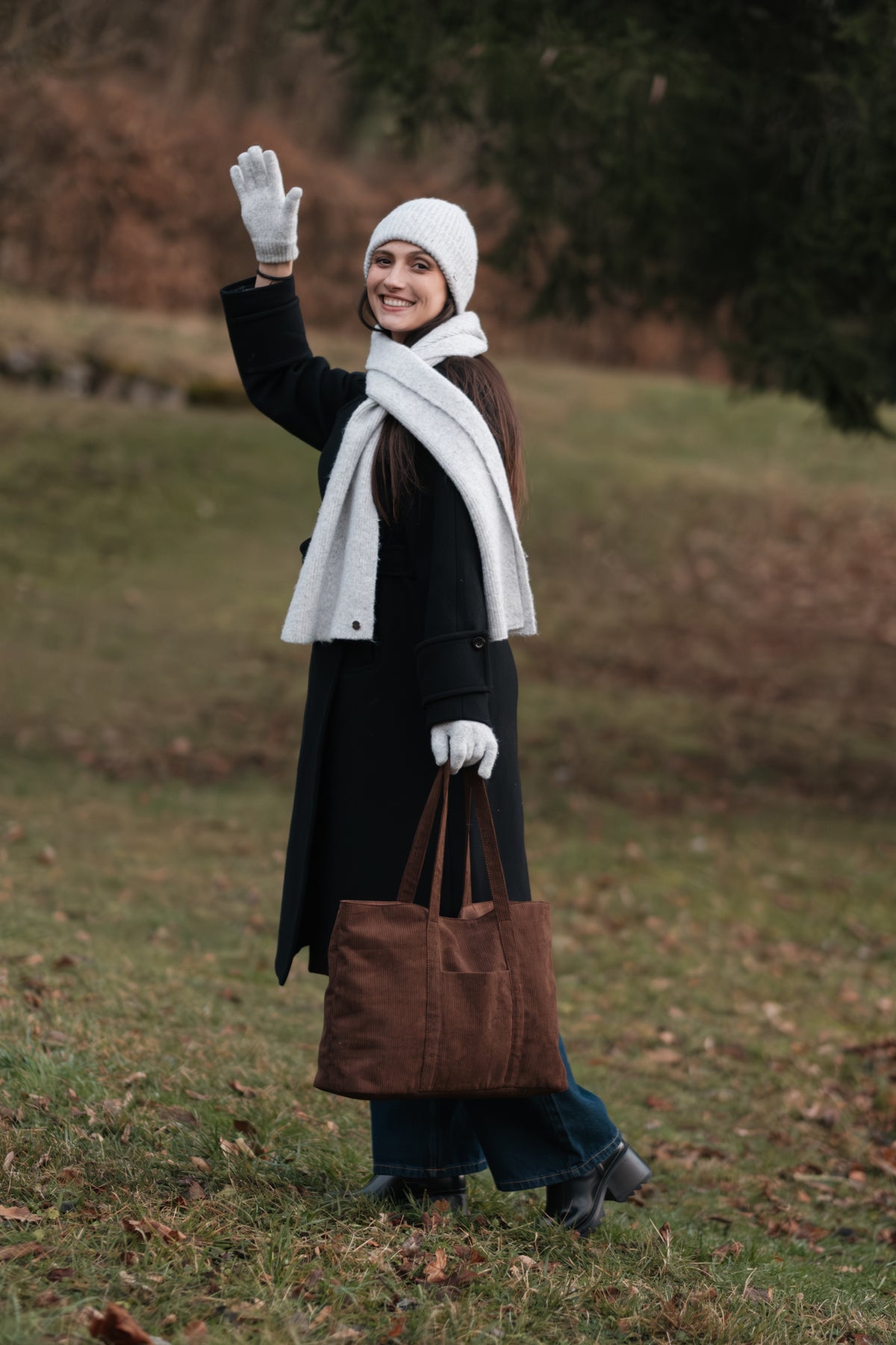 Tote bag en velours côtelé marron - Nina Casari