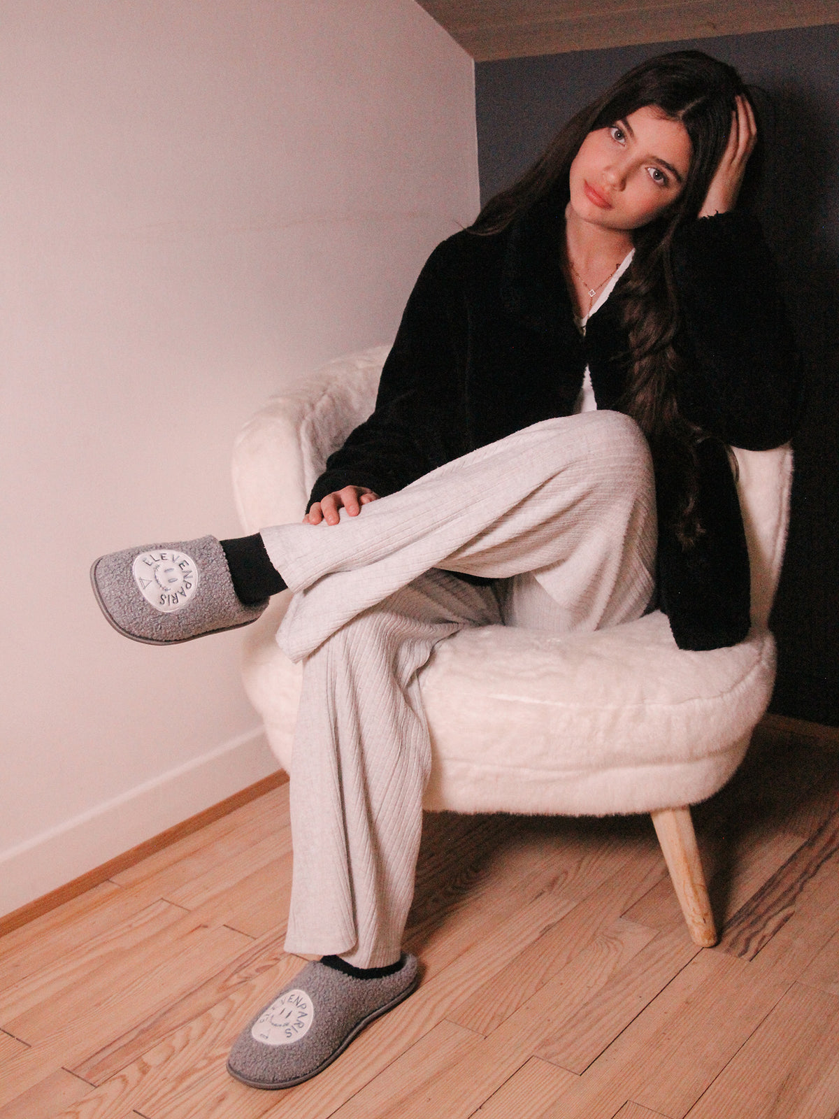Chaussons mules gris effet sherpa - Eleven Paris