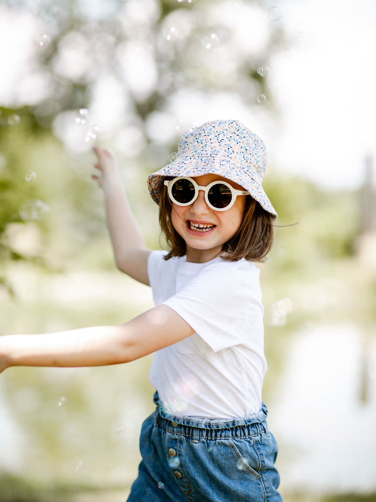 Lunettes de soleil enfant fille rondes beiges - Lulu Castagnette